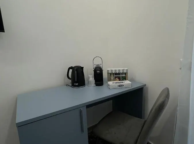 Oda ve Kahvaltı I Borboni 4*